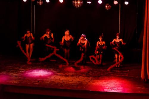 Burlesque love - group act